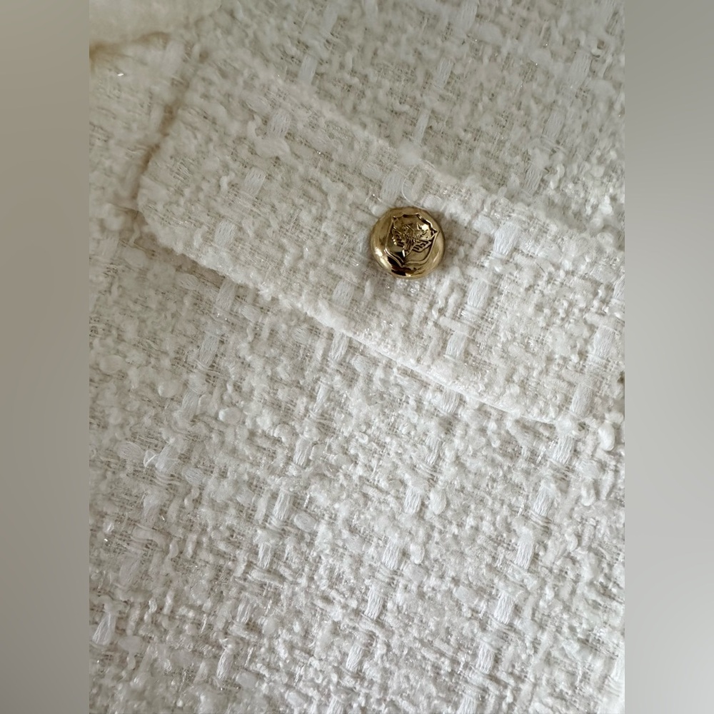 *BRAND NEW* Zara Cream/White Tweed Dress with Gold Buttons XS - Picture 8 of 14